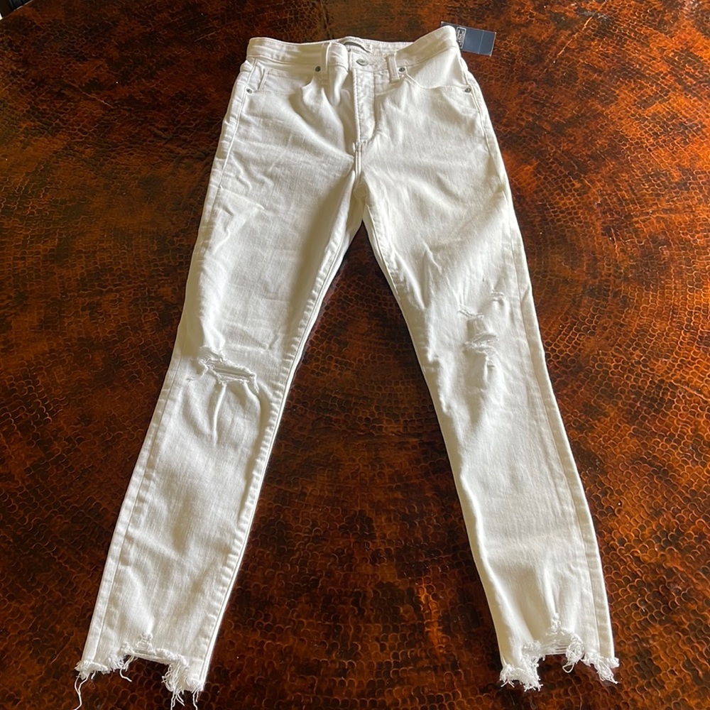 NWT Abercrombie & Fitch high rise super skinny ankle distressed jean